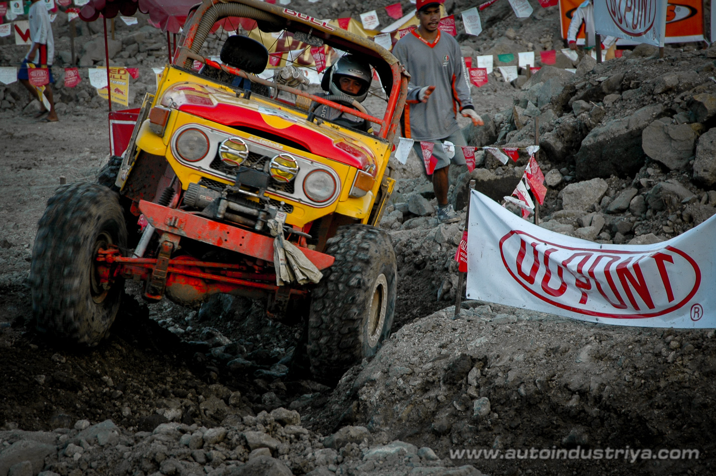 Madman Macmang conquers DuPont 4x4 Battle of the Champions
