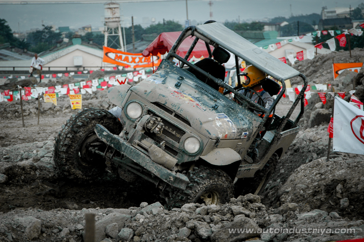 Madman Macmang conquers DuPont 4x4 Battle of the Champions