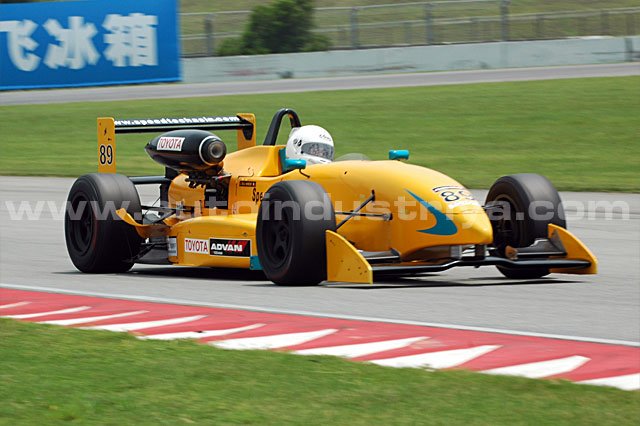 Ali Jackson dominates wet 2006 AF3 Zhuhai Leg