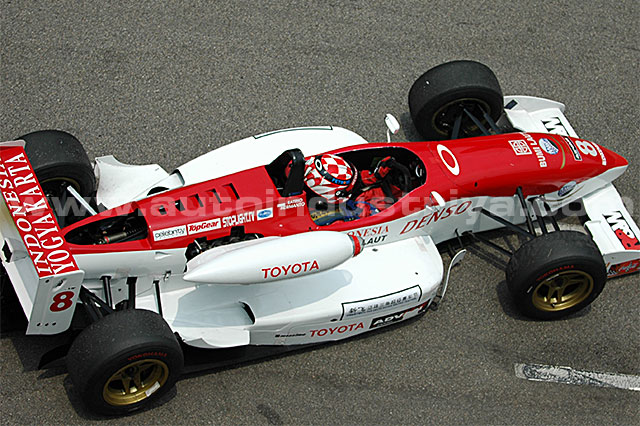 Ali Jackson dominates wet 2006 AF3 Zhuhai Leg