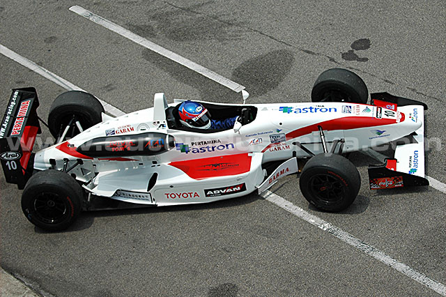 Ali Jackson dominates wet 2006 AF3 Zhuhai Leg