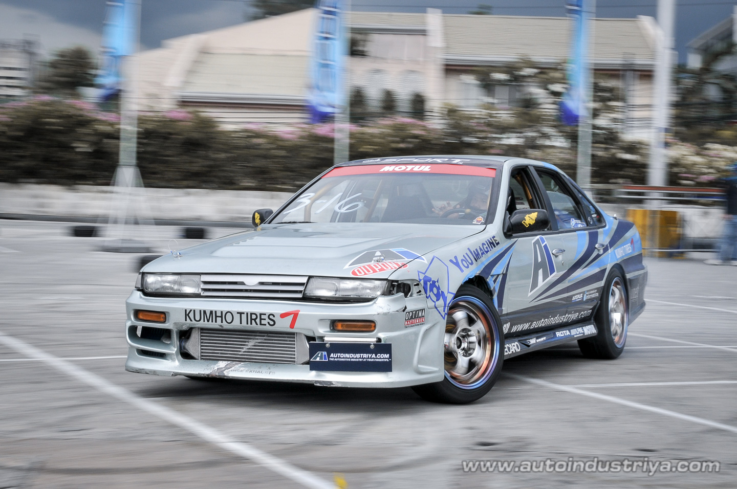 Choachuy destroys competition in 2009 Lateral Drift opener