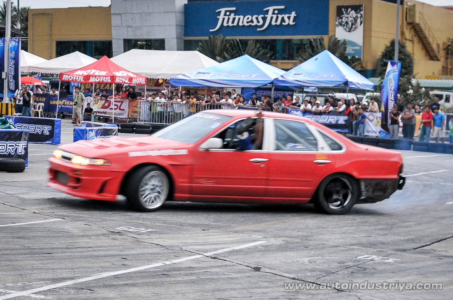 Choachuy destroys competition in 2009 Lateral Drift opener