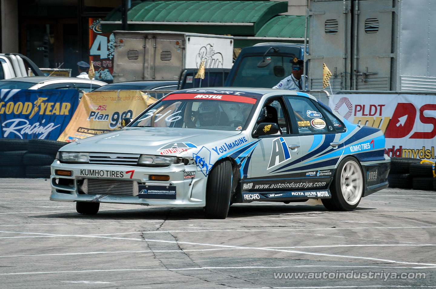 Choachuy destroys competition in 2009 Lateral Drift opener