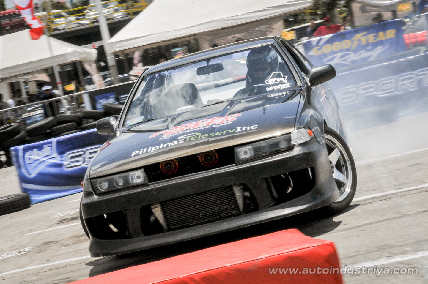 Alex Perez wins Round 2 of 2009 Lateral Drift Championship