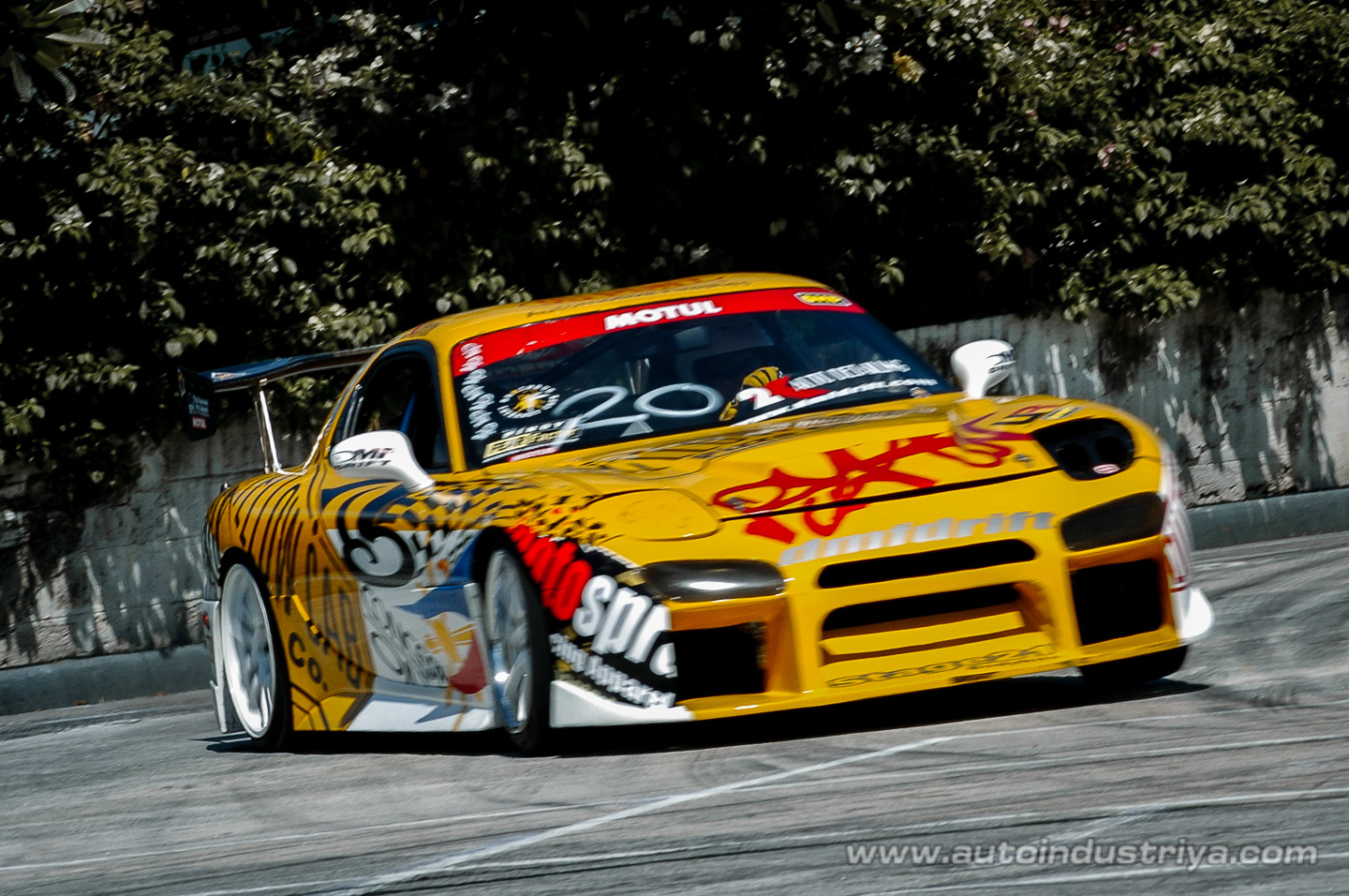 Alex Perez wins Round 2 of 2009 Lateral Drift Championship