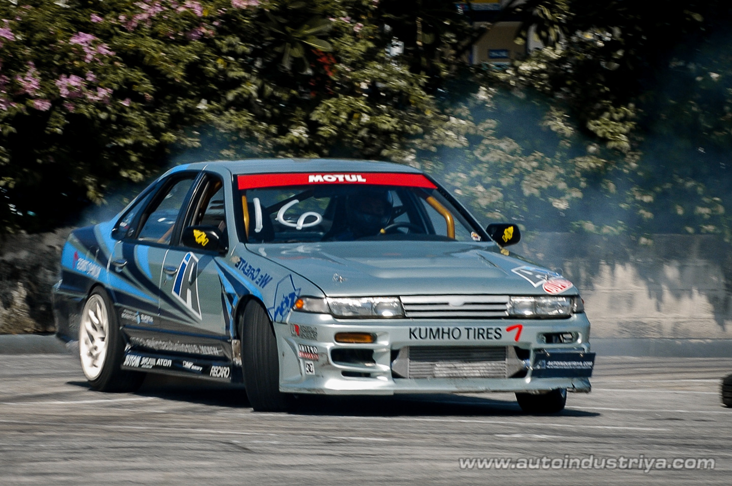 Alex Perez wins Round 2 of 2009 Lateral Drift Championship