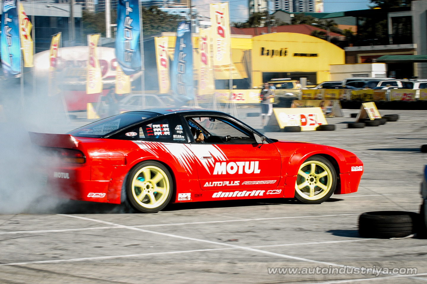Alex Perez wins Round 2 of 2009 Lateral Drift Championship