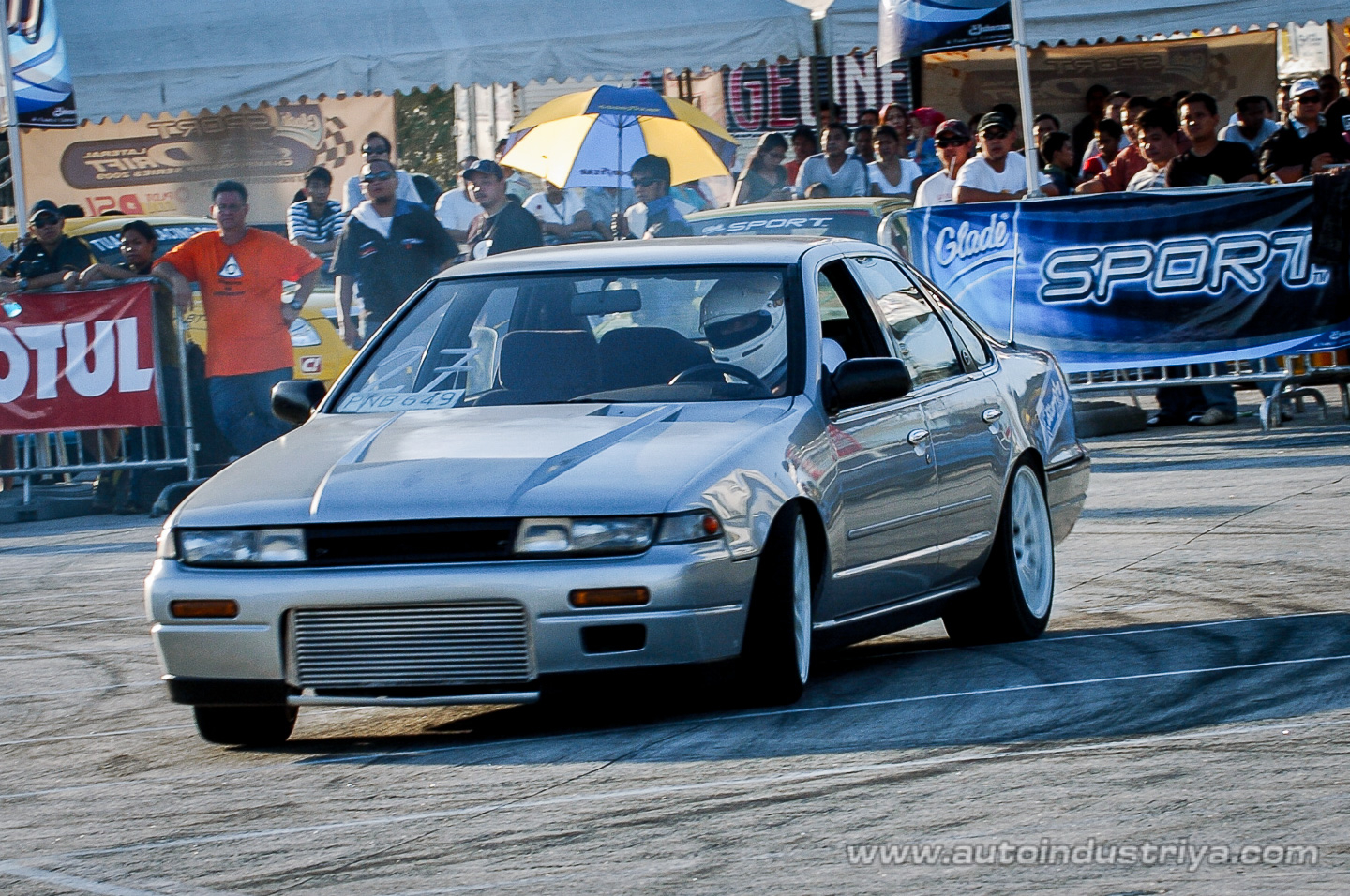 Alex Perez wins Round 2 of 2009 Lateral Drift Championship
