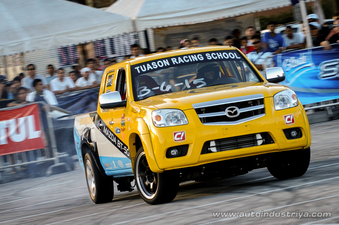 Alex Perez wins Round 2 of 2009 Lateral Drift Championship