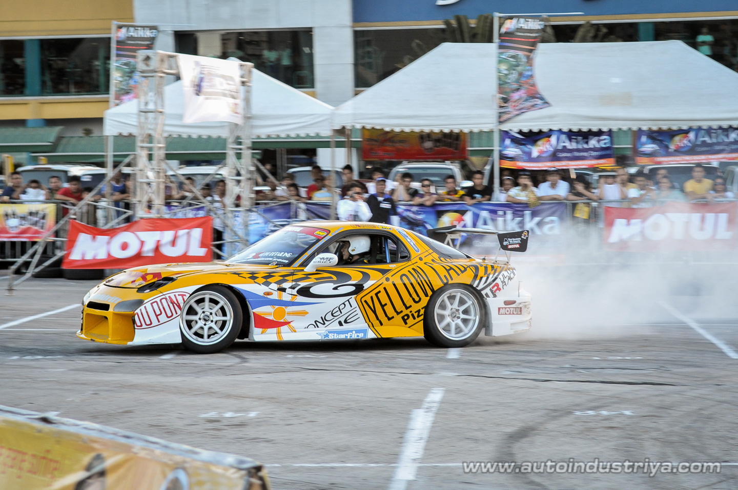 Alex Perez wins Round 2 of 2009 Lateral Drift Championship