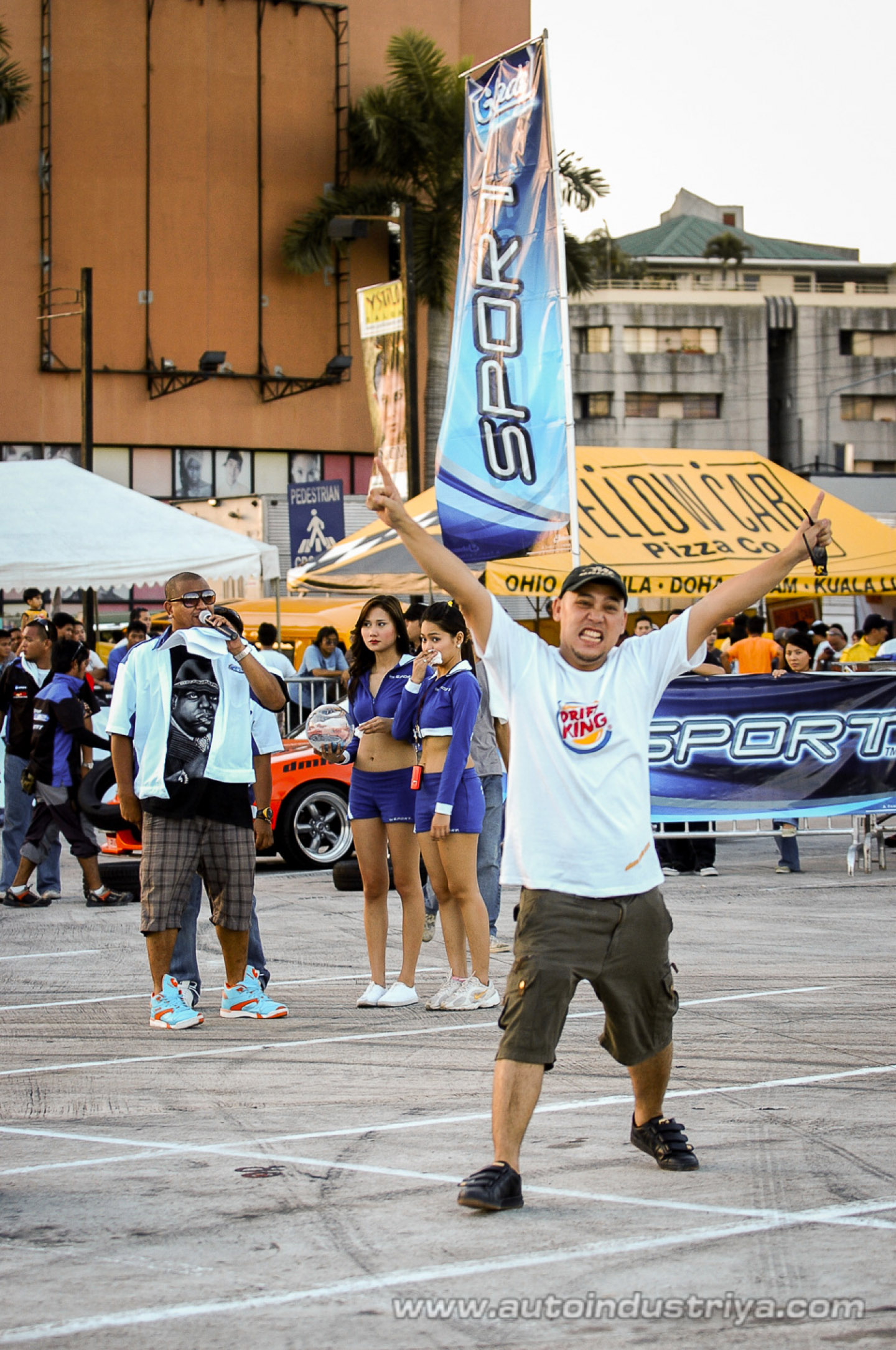 Alex Perez wins Round 2 of 2009 Lateral Drift Championship