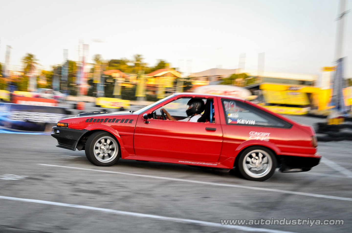 Alex Perez wins Round 2 of 2009 Lateral Drift Championship