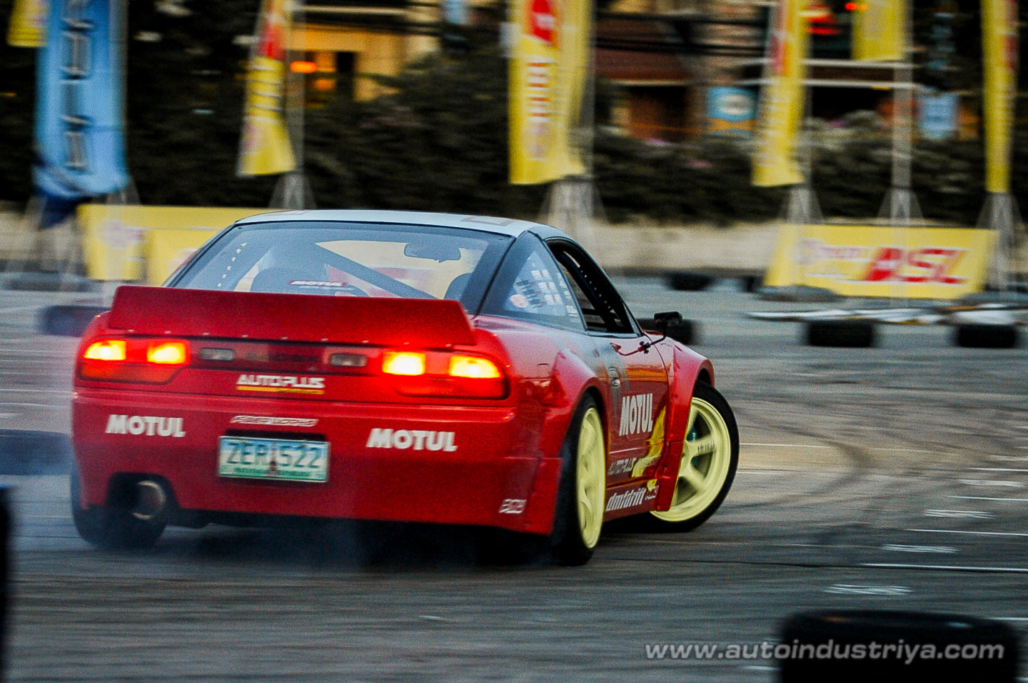 Alex Perez wins Round 2 of 2009 Lateral Drift Championship