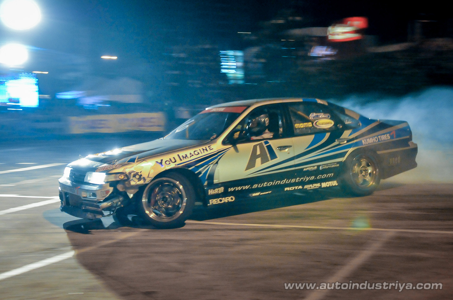 Alex Perez wins Round 2 of 2009 Lateral Drift Championship