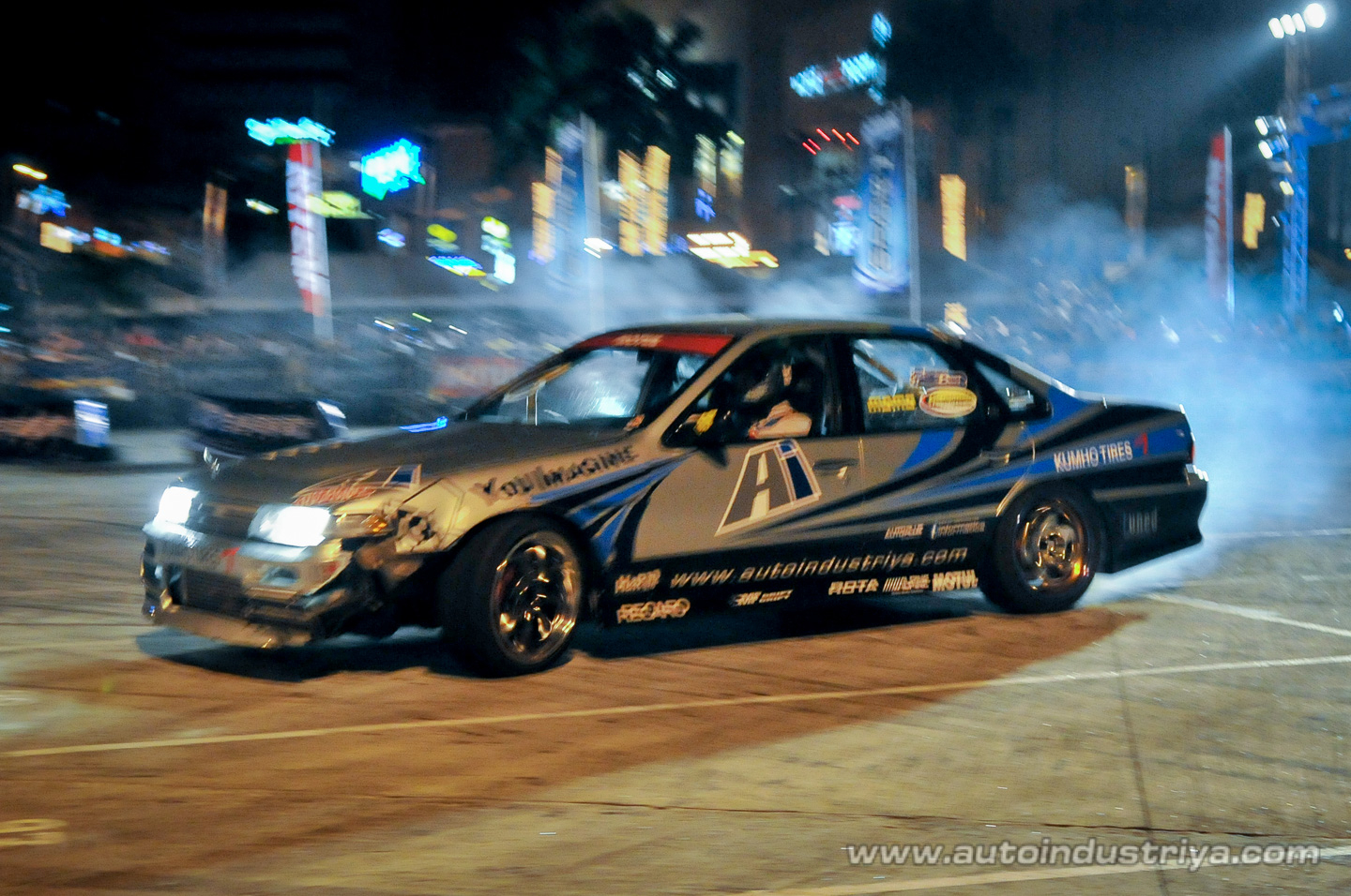 Alex Perez wins Round 2 of 2009 Lateral Drift Championship