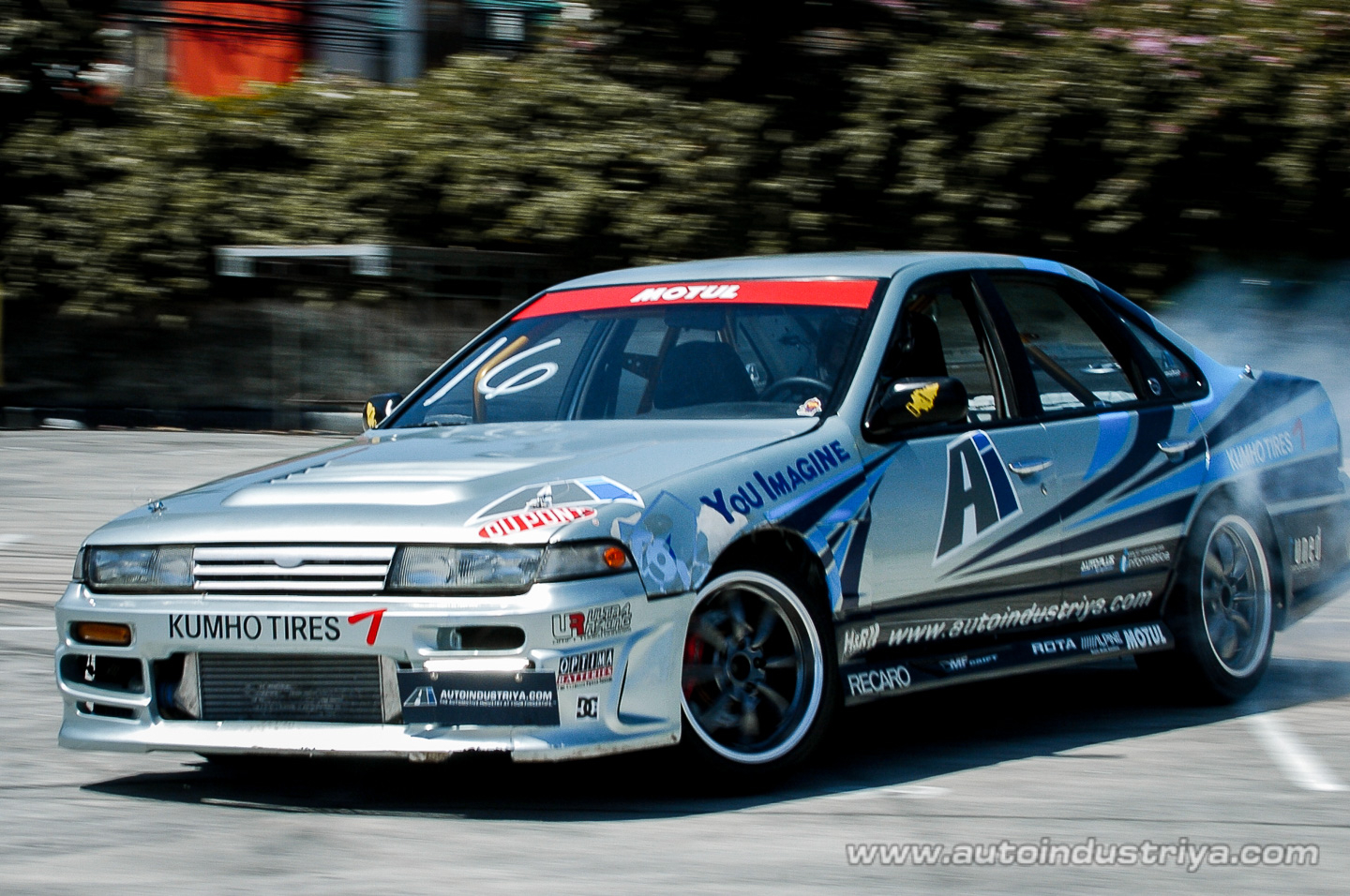 Alex Perez wins Round 2 of 2009 Lateral Drift Championship