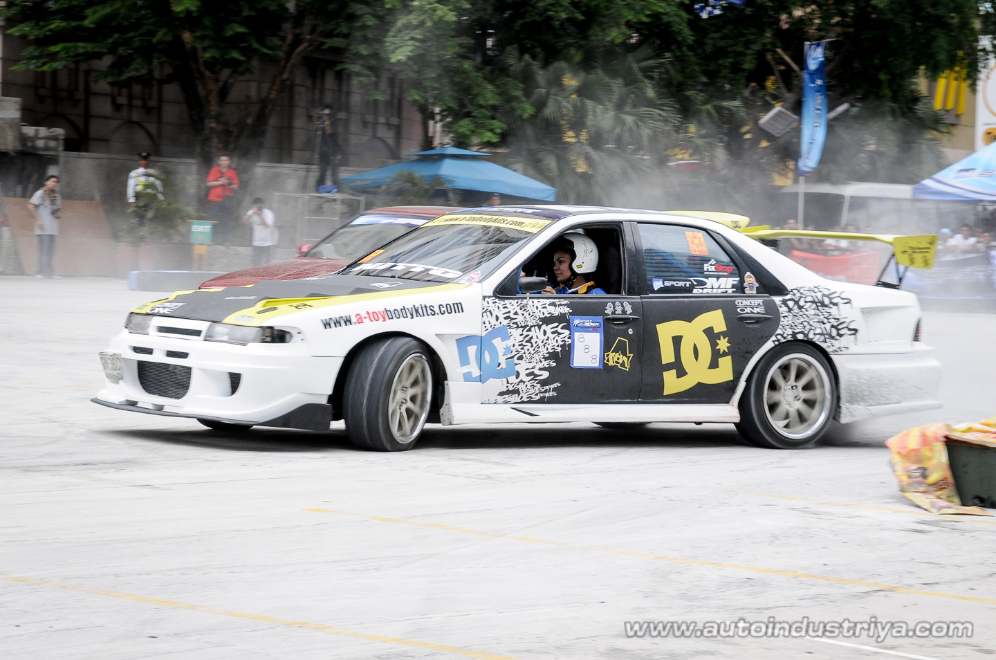 Rosca and Rodriguez take top honors in 2010 Lateral Drift opener