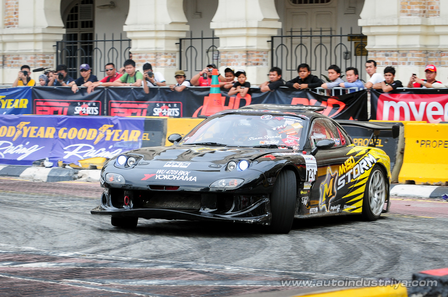 Templeman tops 2010 Formula Drift Final Qualifier