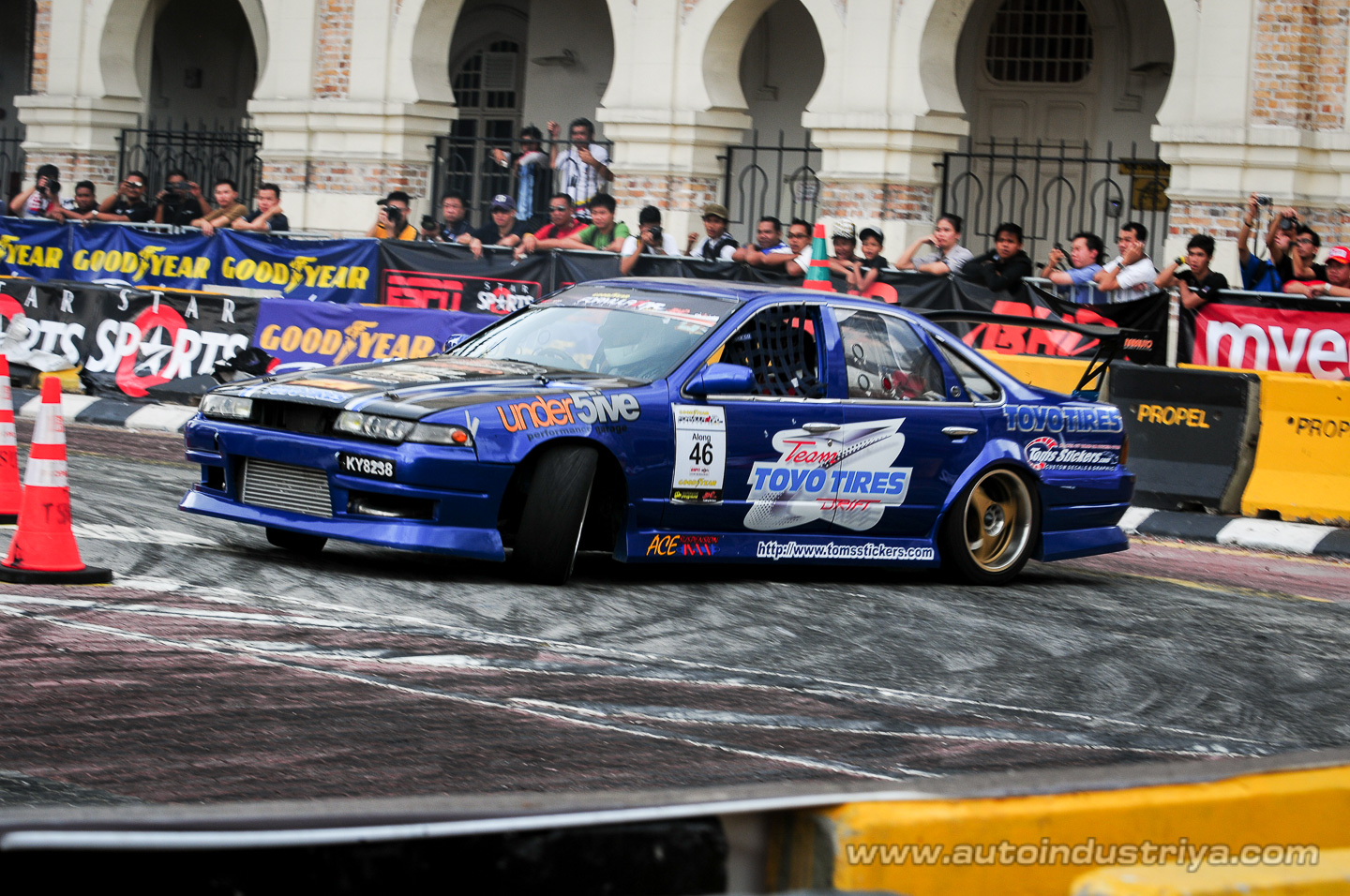 Templeman tops 2010 Formula Drift Final Qualifier