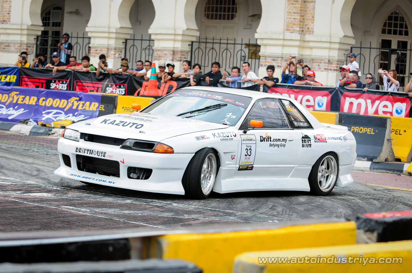 Templeman tops 2010 Formula Drift Final Qualifier