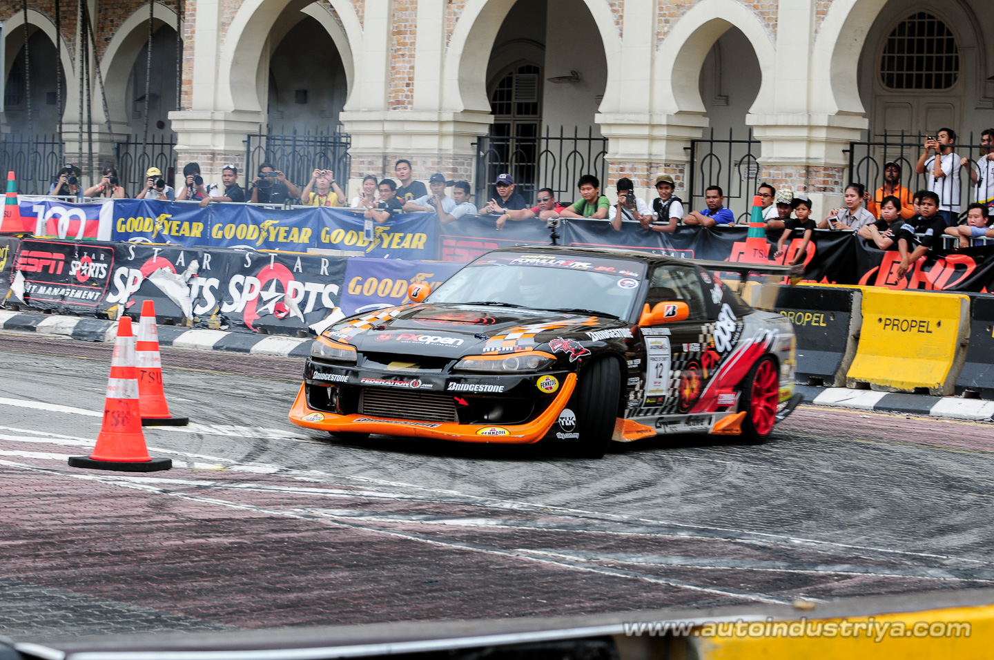Templeman tops 2010 Formula Drift Final Qualifier