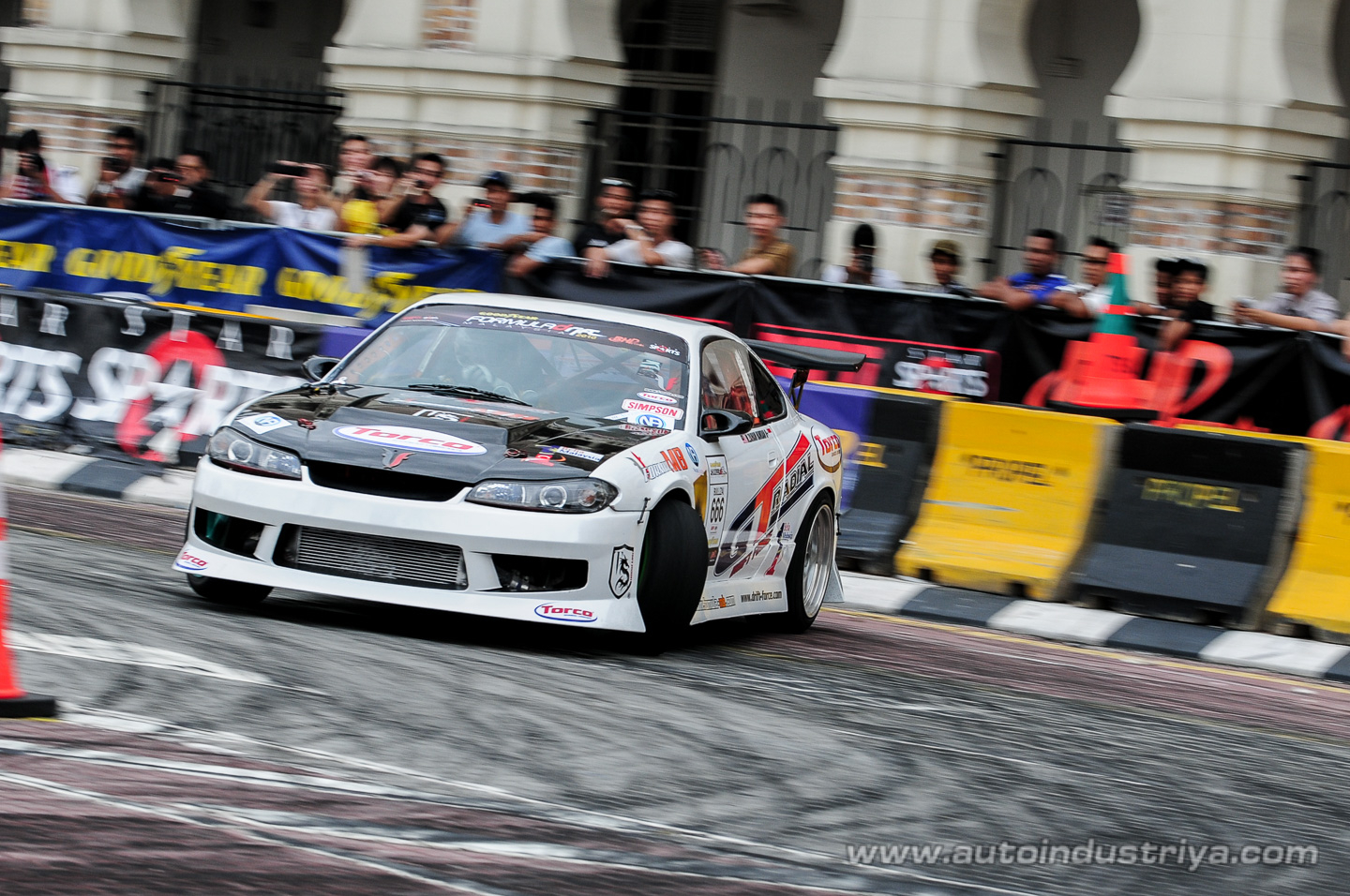 Templeman tops 2010 Formula Drift Final Qualifier