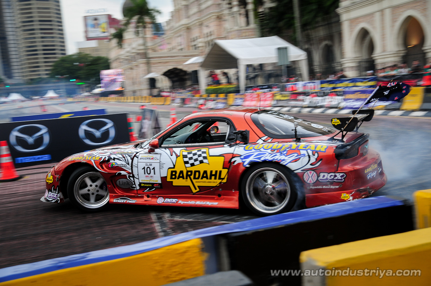 Templeman tops 2010 Formula Drift Final Qualifier