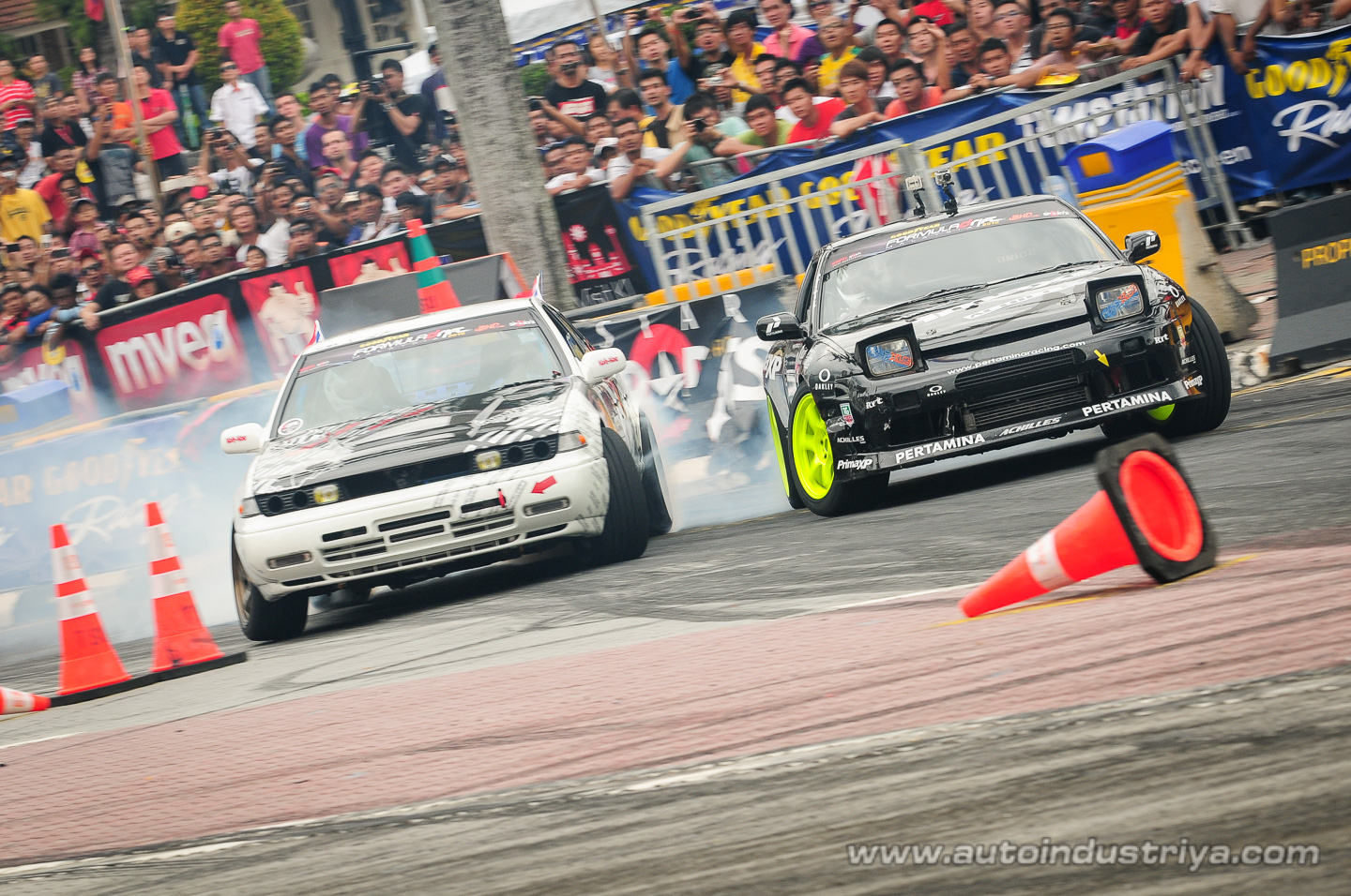 Daigo Saito claims victory in 2010 Formula Drift Asia final