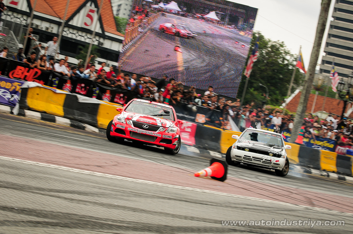 Daigo Saito claims victory in 2010 Formula Drift Asia final