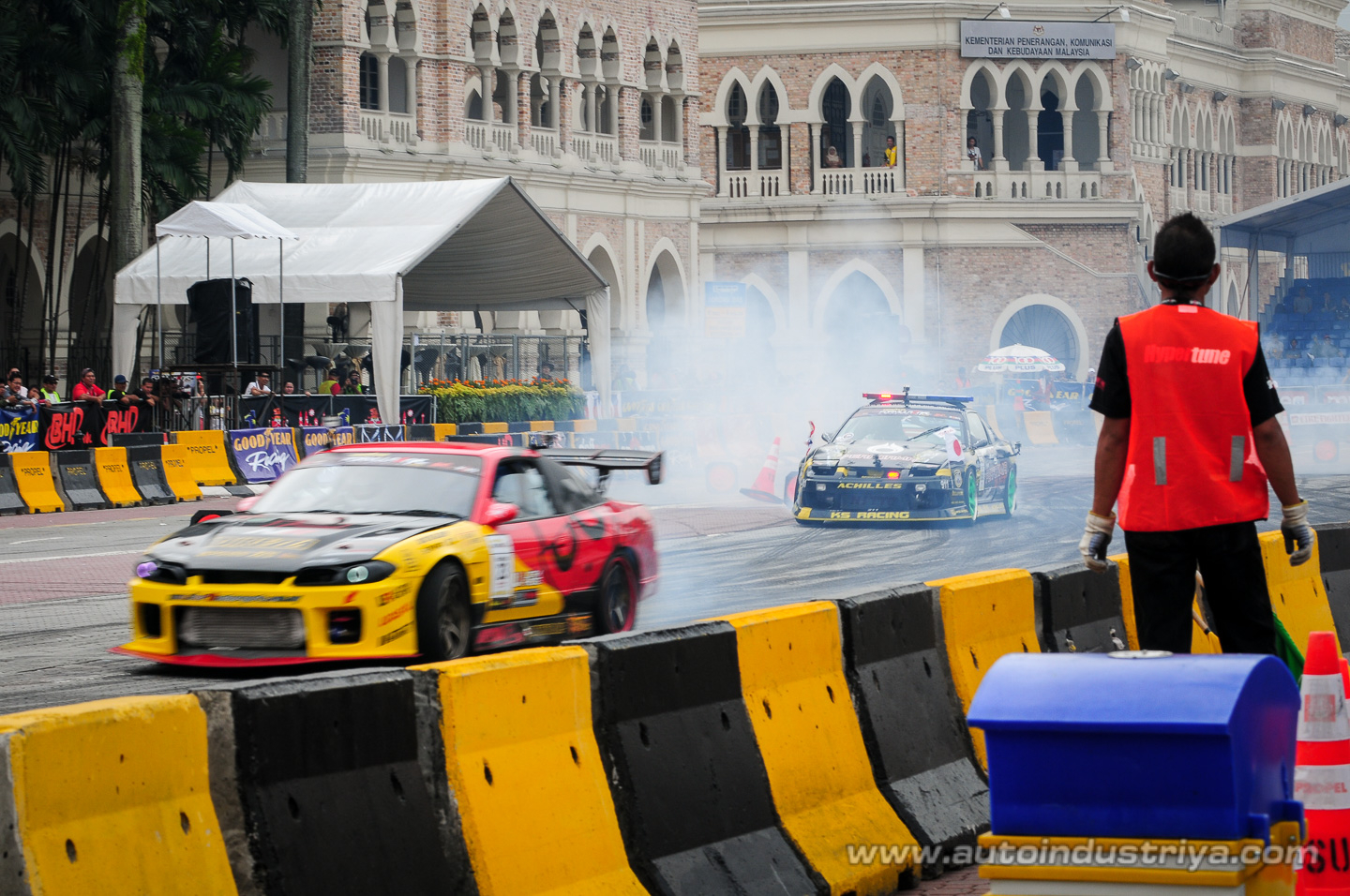 Daigo Saito claims victory in 2010 Formula Drift Asia final