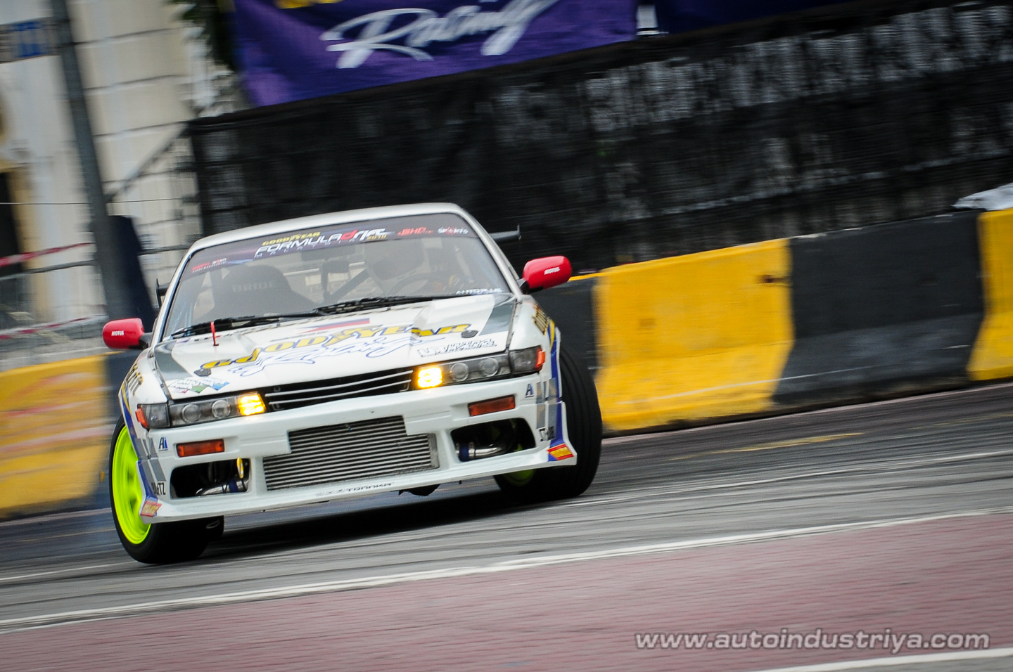 Daigo Saito claims victory in 2010 Formula Drift Asia final