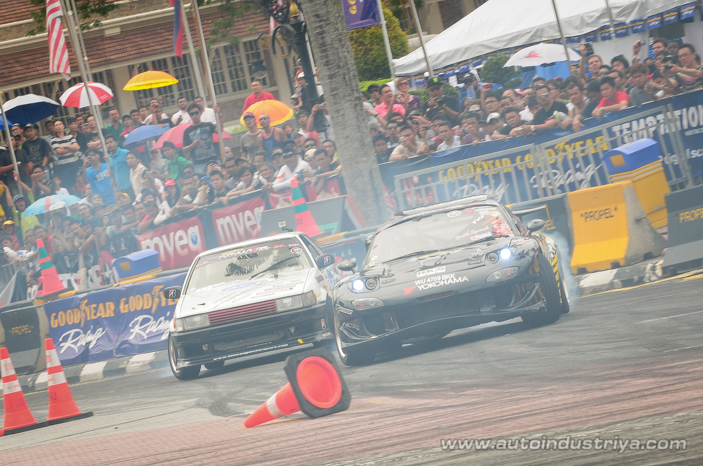 Daigo Saito claims victory in 2010 Formula Drift Asia final