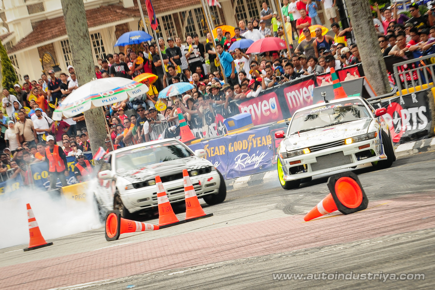 Daigo Saito claims victory in 2010 Formula Drift Asia final