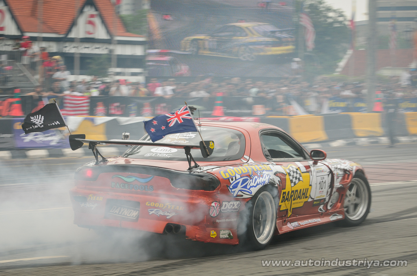 Daigo Saito claims victory in 2010 Formula Drift Asia final