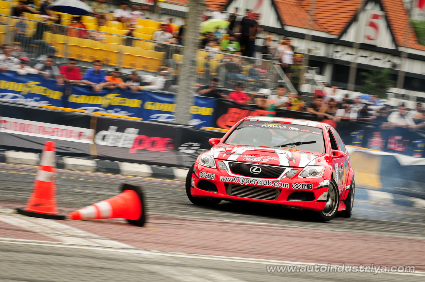Daigo Saito claims victory in 2010 Formula Drift Asia final