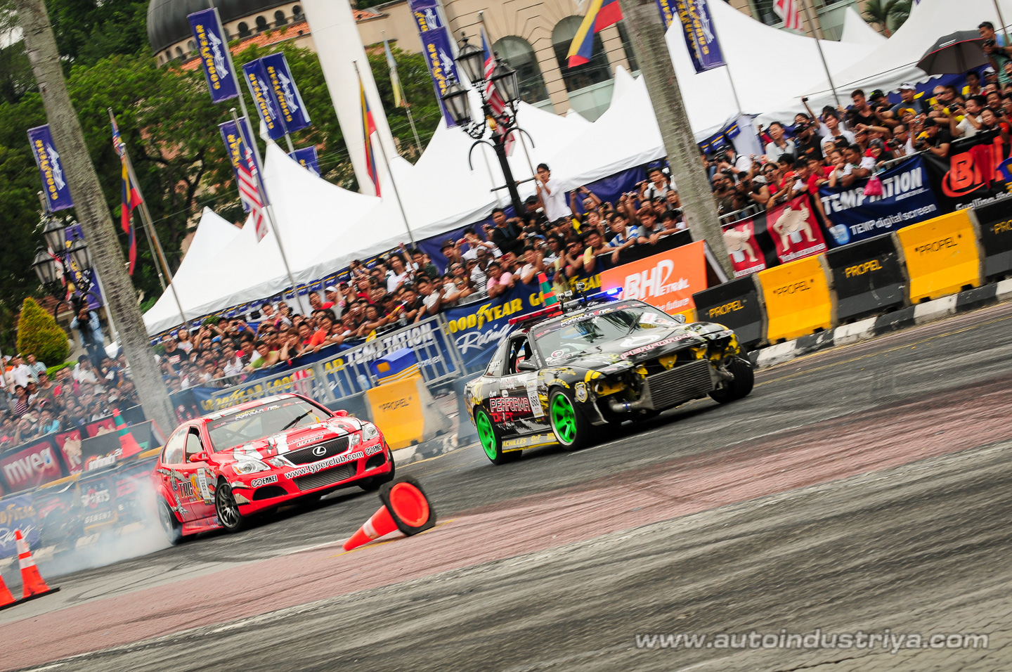 Daigo Saito claims victory in 2010 Formula Drift Asia final