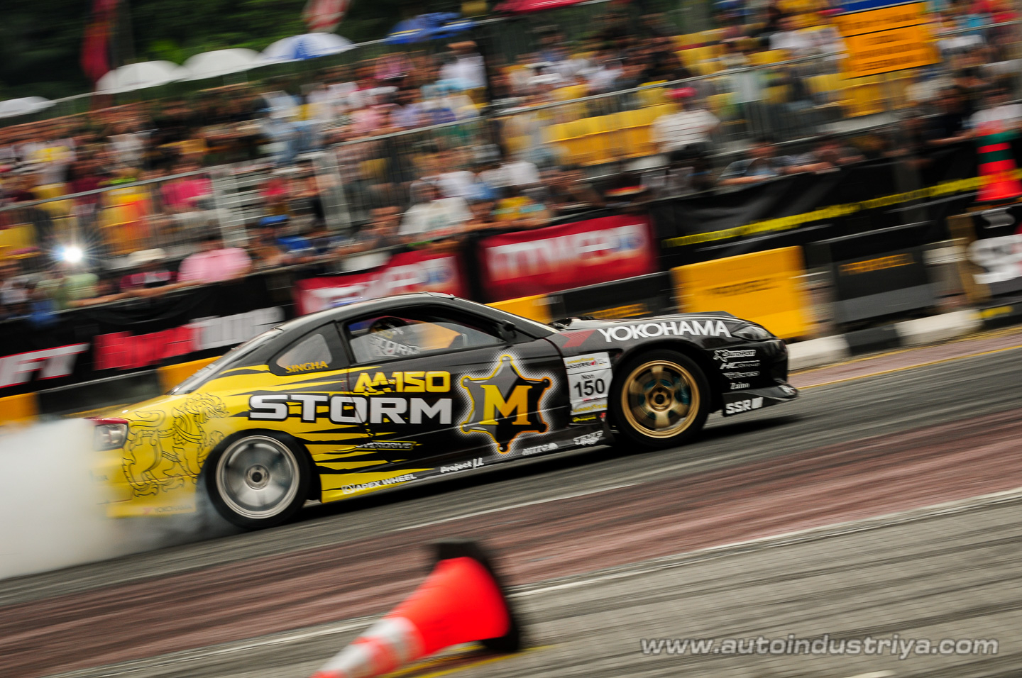 Daigo Saito claims victory in 2010 Formula Drift Asia final