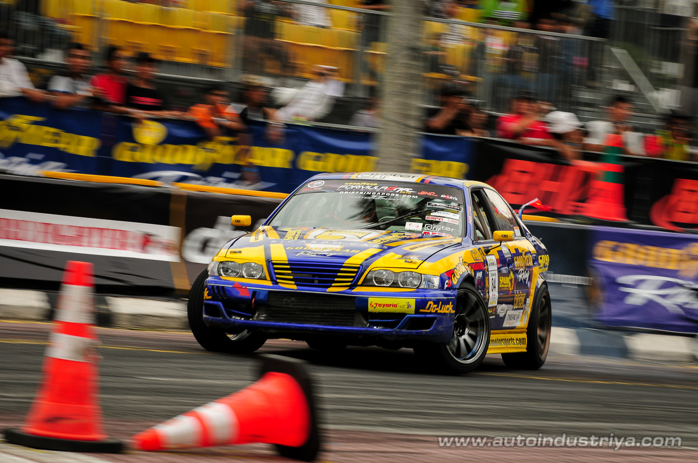 Daigo Saito claims victory in 2010 Formula Drift Asia final