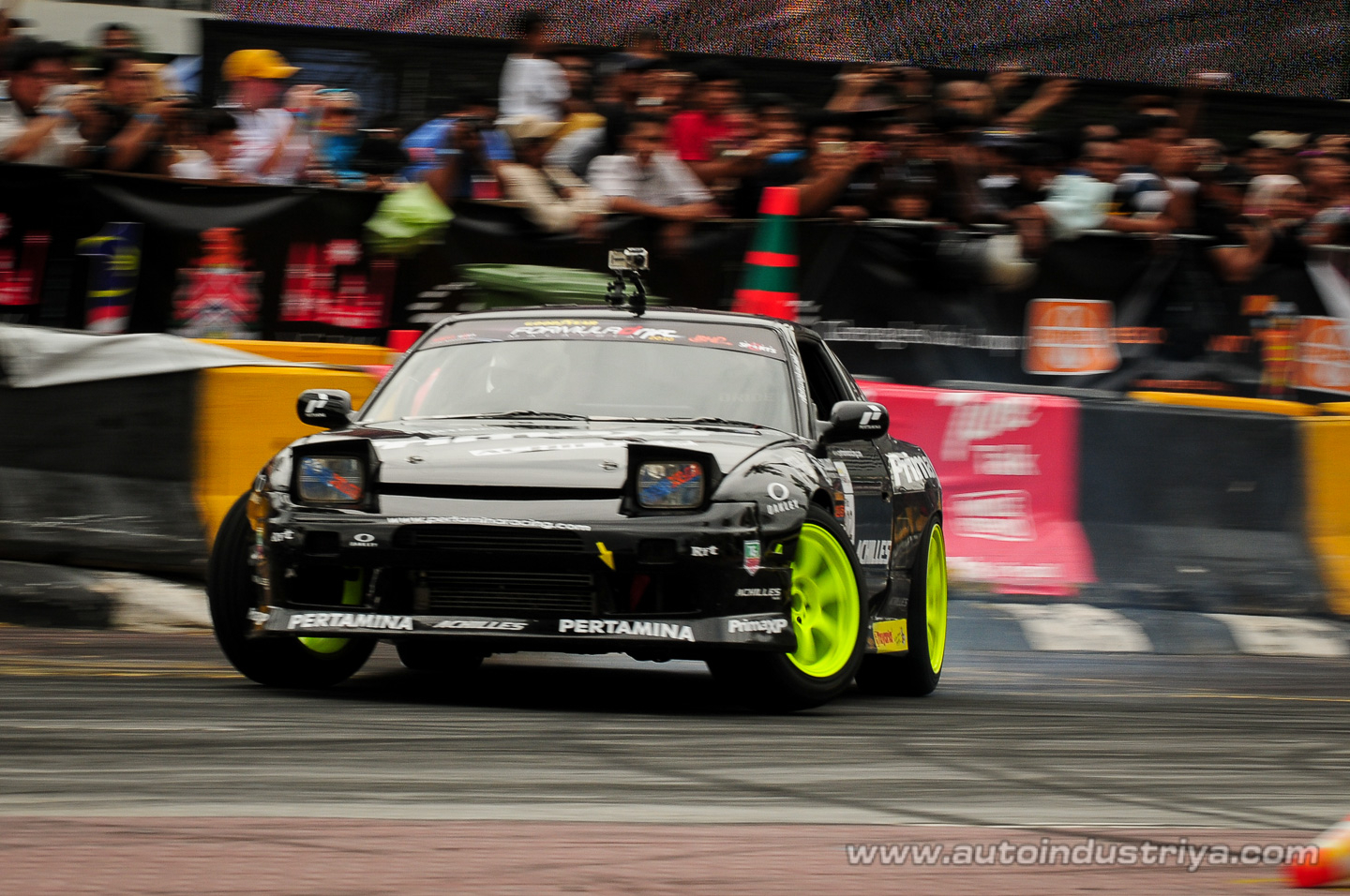 Daigo Saito claims victory in 2010 Formula Drift Asia final