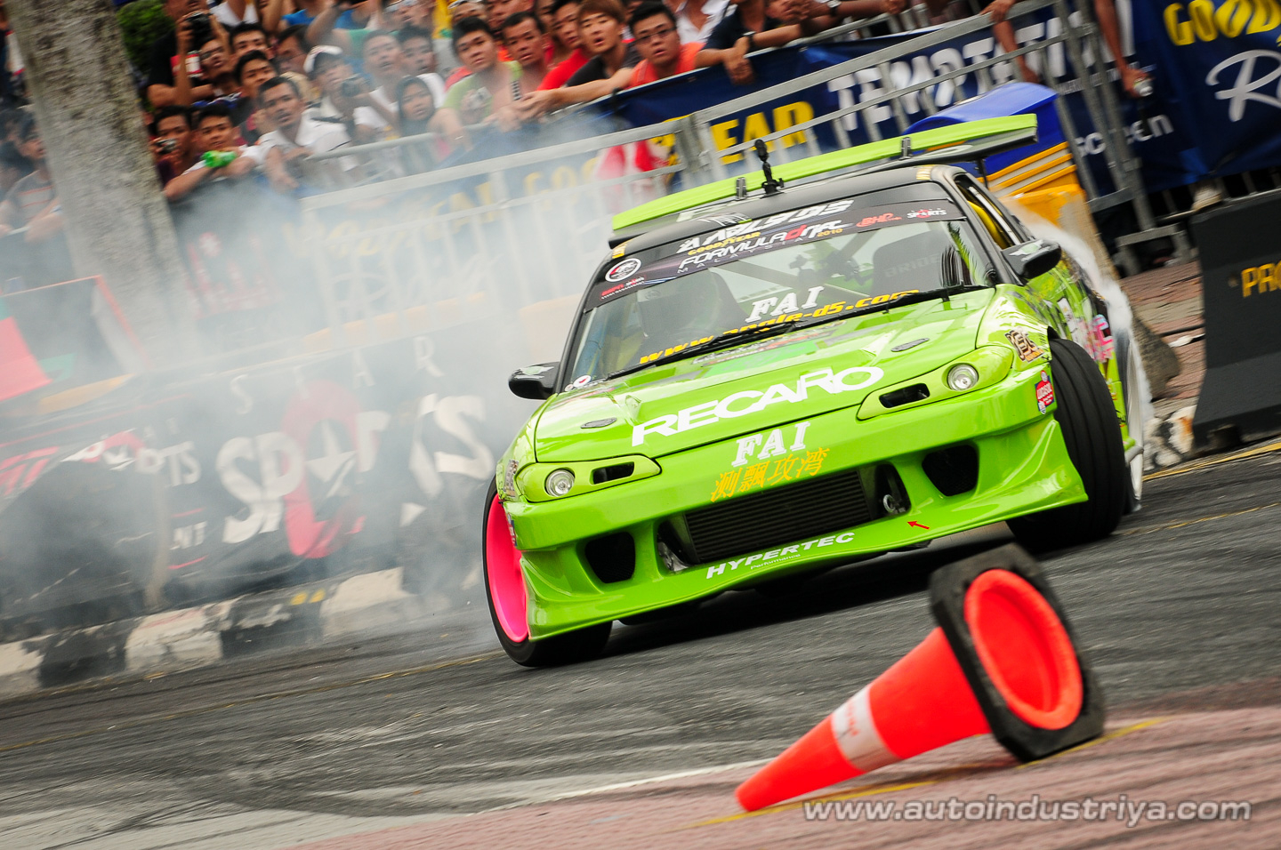 Daigo Saito claims victory in 2010 Formula Drift Asia final