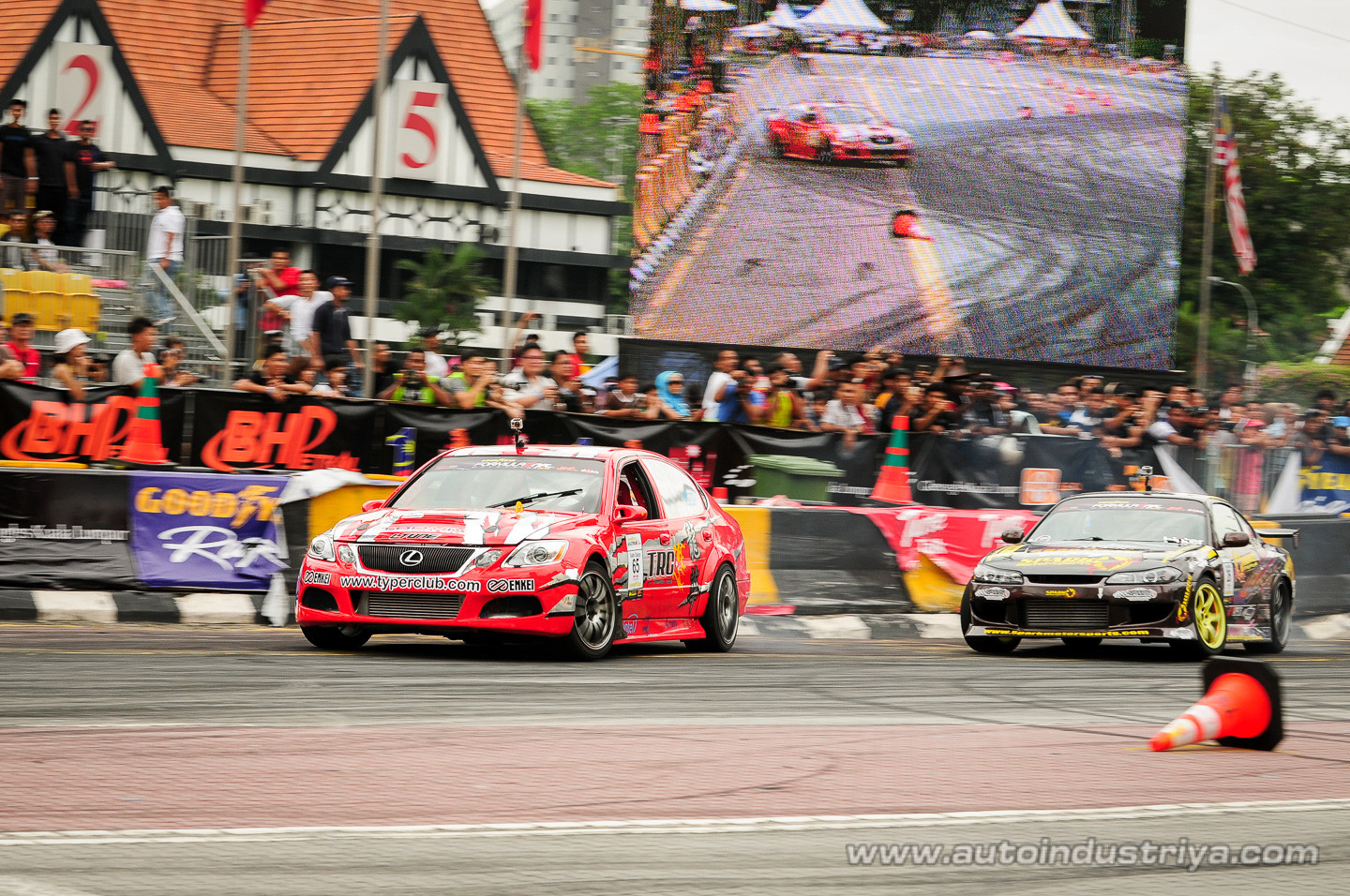 Daigo Saito claims victory in 2010 Formula Drift Asia final