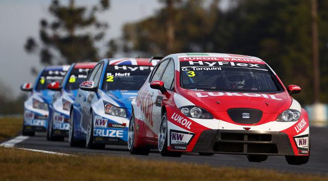 FIA WTCC: Yvan Muller gives Chevrolet its 13th win