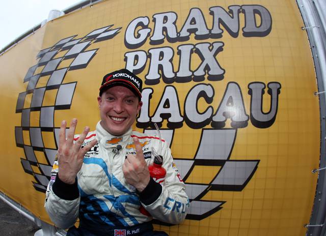Rob Huff takes home 2012 WTCC title in Macau season finale