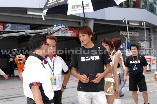 Behind the scenes at Super GT