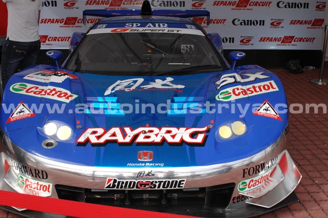 Behind the scenes at Super GT