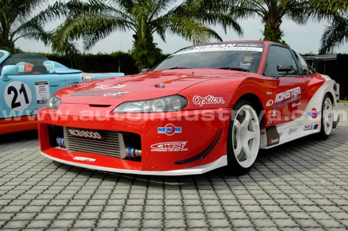 Behind the scenes at Super GT