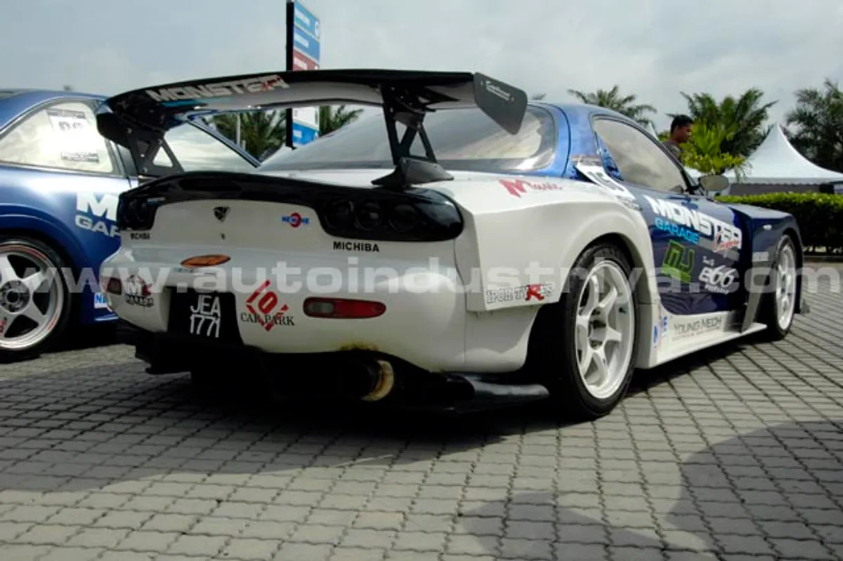 Behind the scenes at Super GT