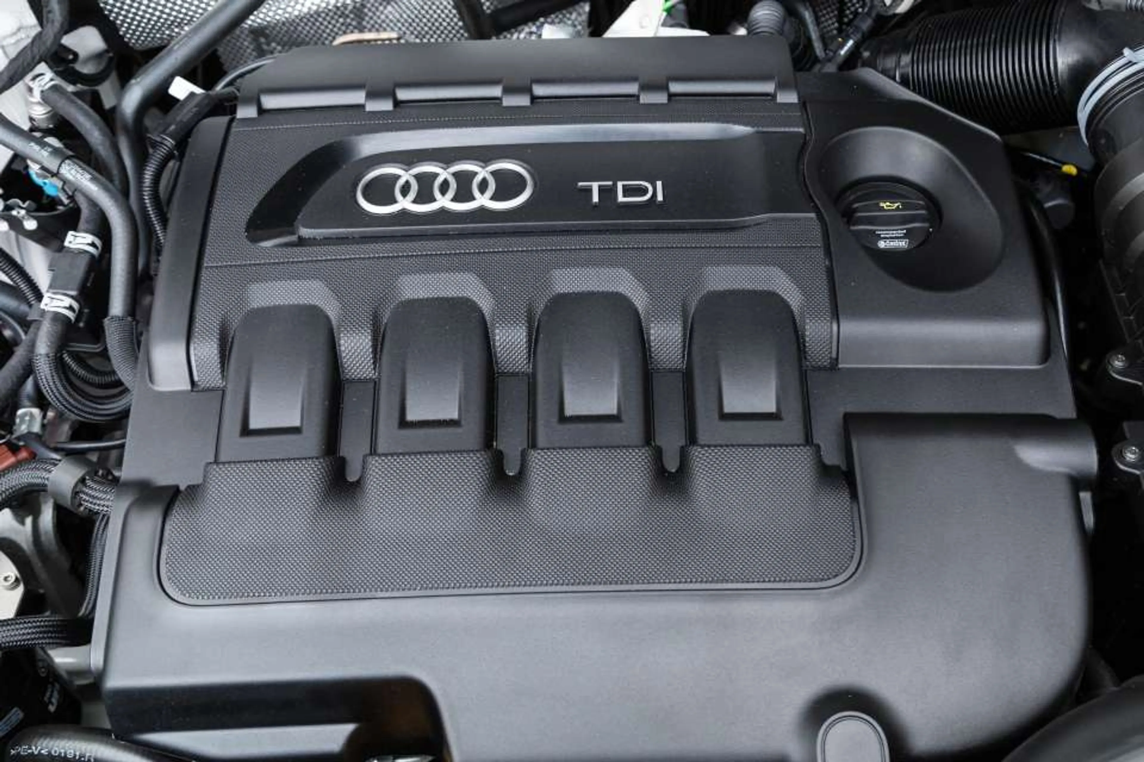 2015 Audi Q3 2.0 TDI Quattro DCT thumbnail 4