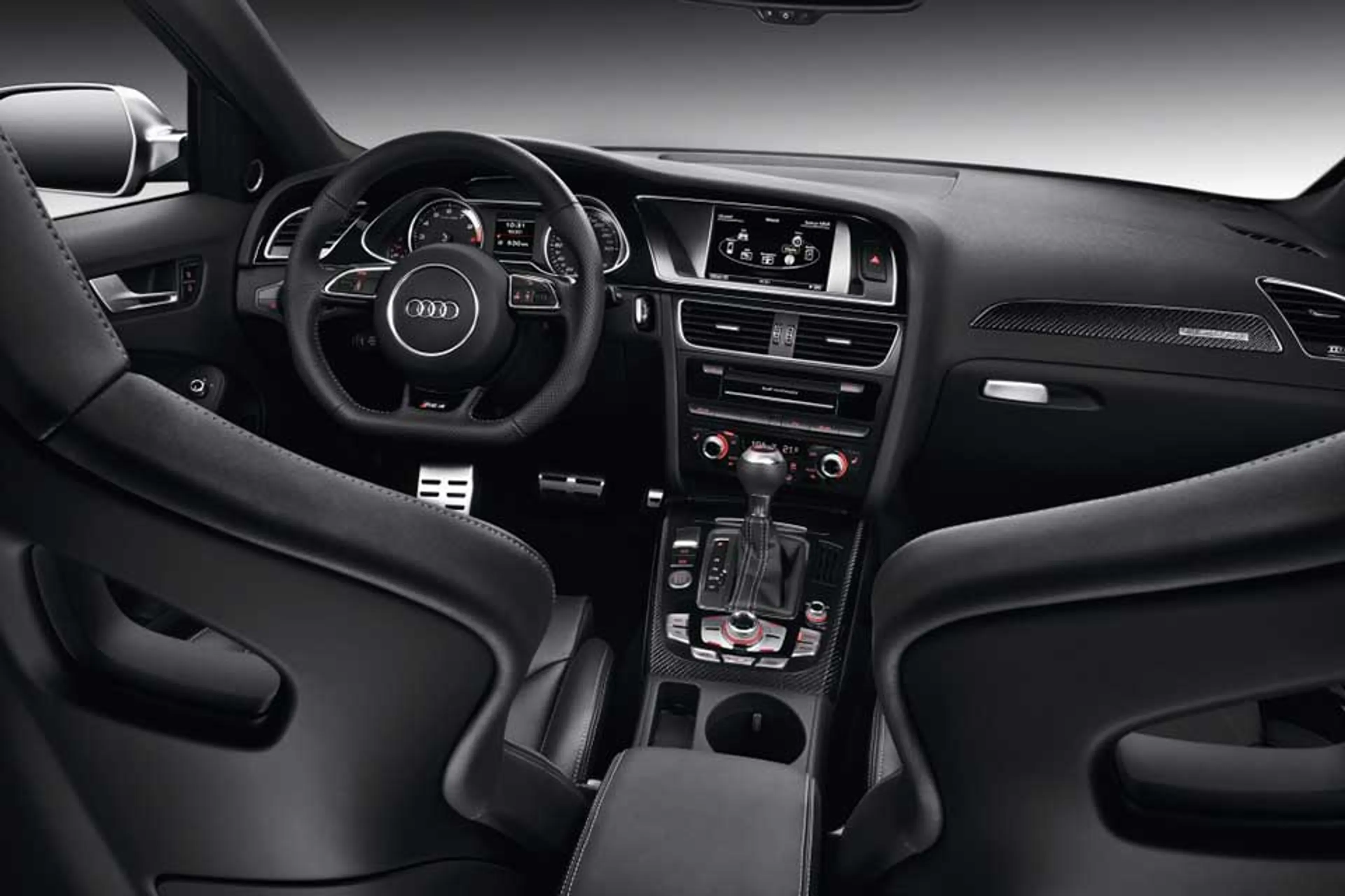 Audi RS 4 thumbnail 3